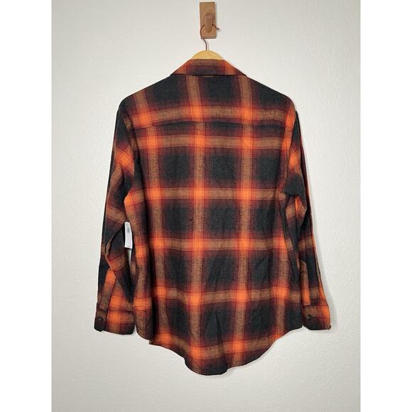 NWT Old Navy Swifty Evermore Plaid Button Up Shirt Size Medium Flannel - Picture 7 of 7